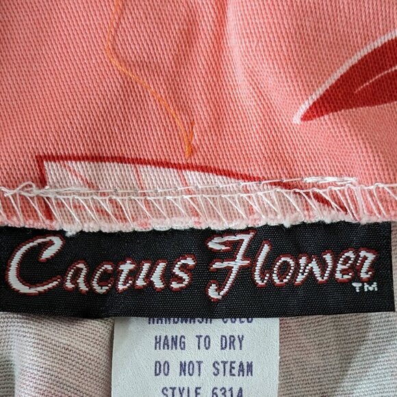 Women's CACTUS FLOWER Pink Floral, Side Zip, High Rise Capris; Size 2 - Picture 3 of 4